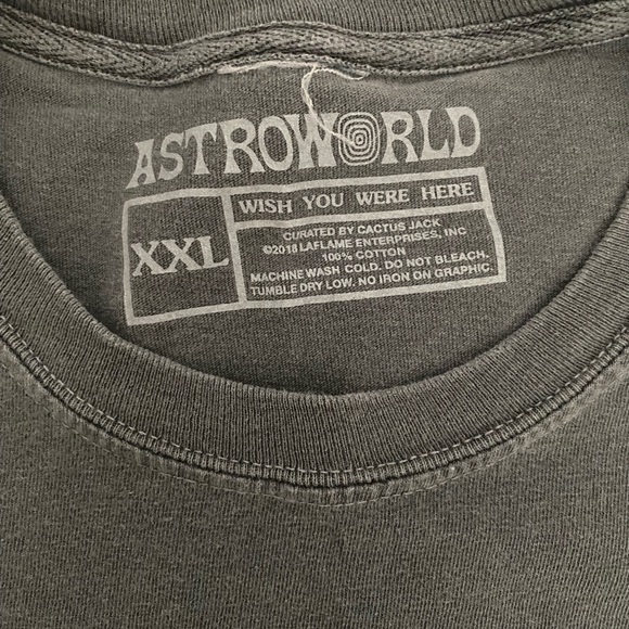 Travis Scott - Picture 3 of 3